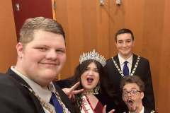 3420104188213220231_49031944064_3