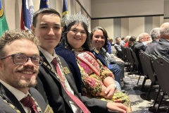 3566561893353285830_49031944064_6